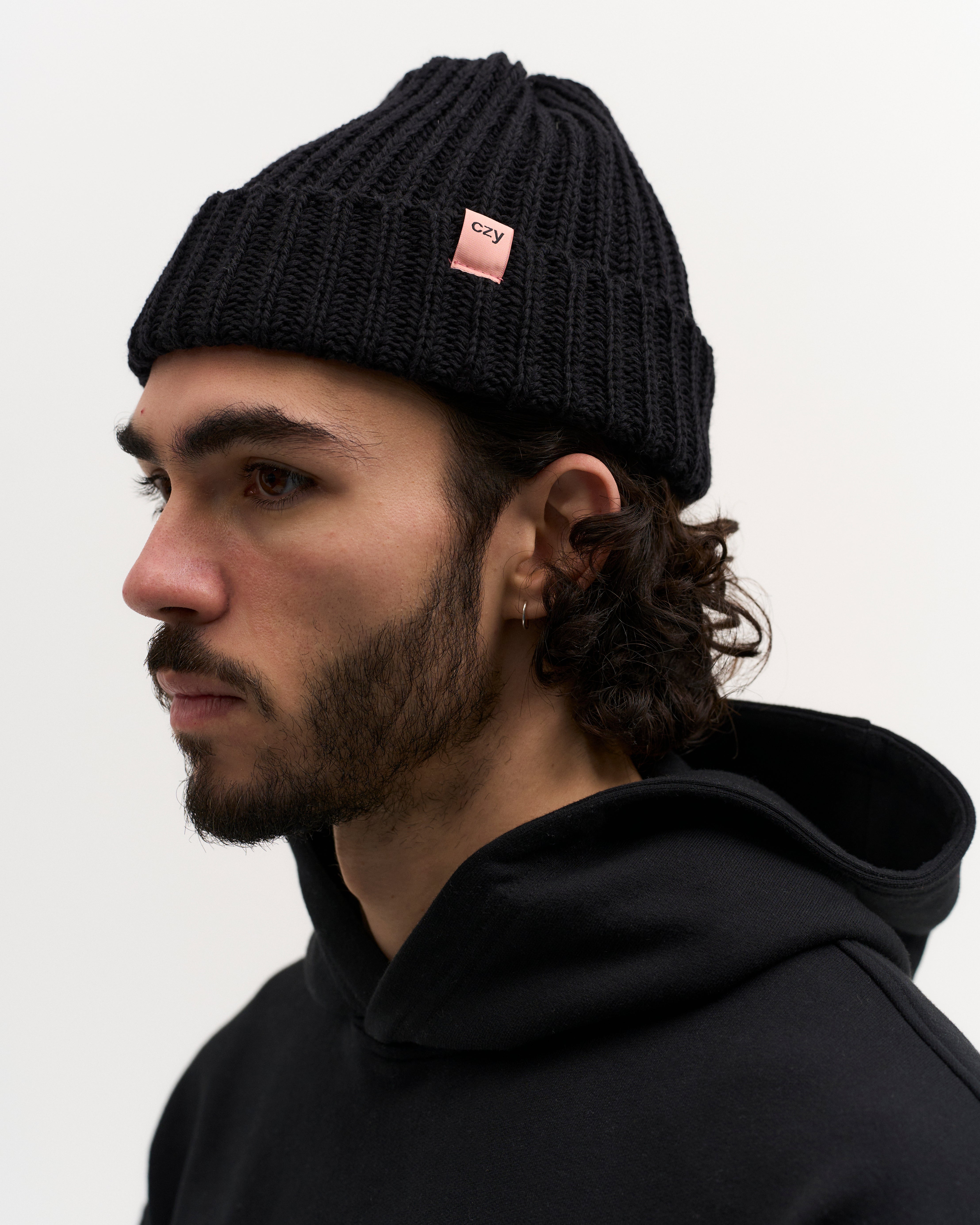 Czy Merino Wool Beanie in Black