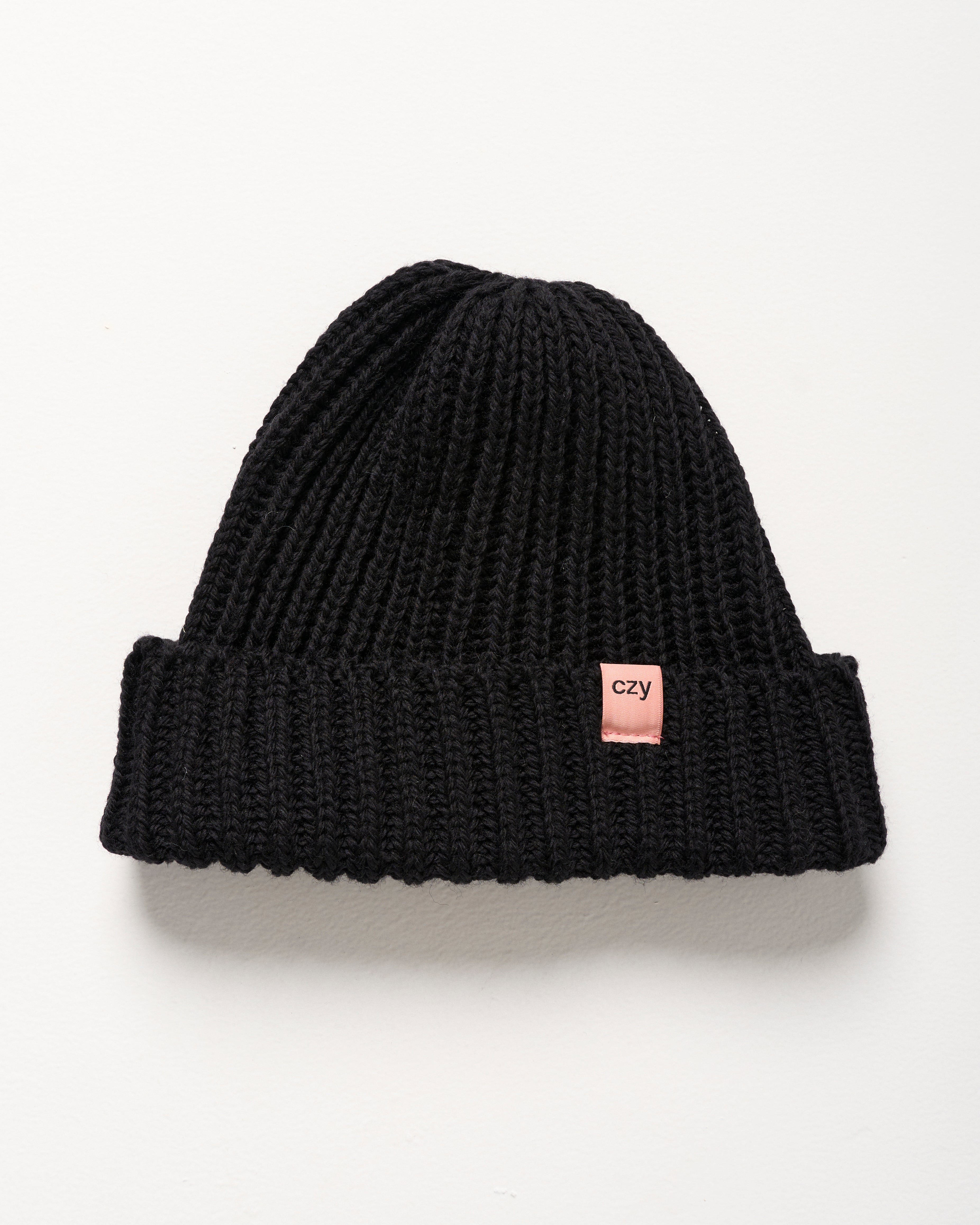 Czy Merino Wool Beanie in Black