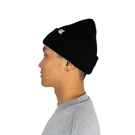 Czy Beanie in Black